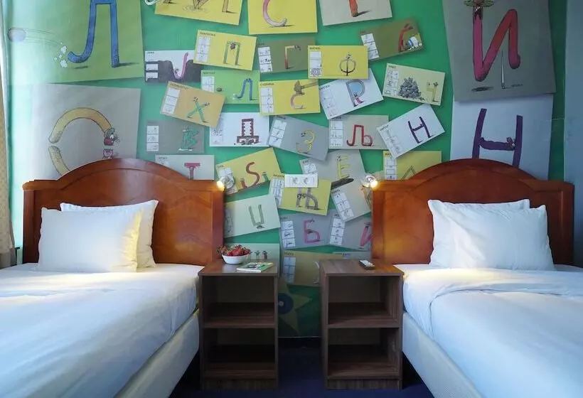 Hostel Log Inn