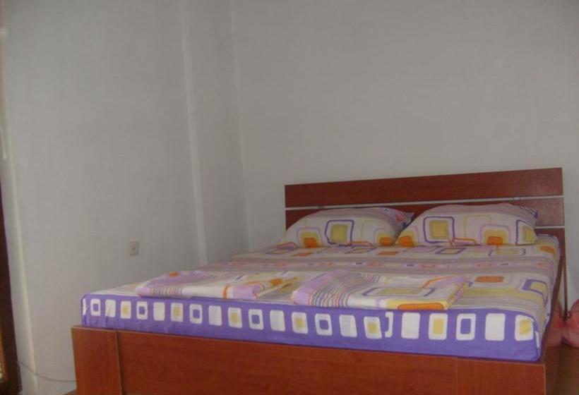 هاستل Vila Veronika