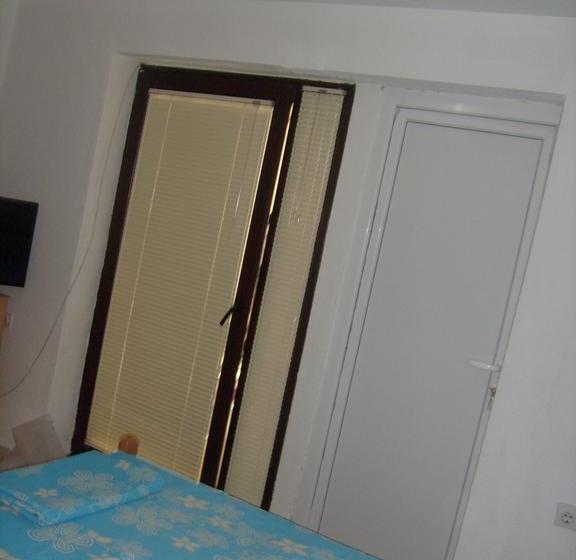 هاستل Vila Veronika