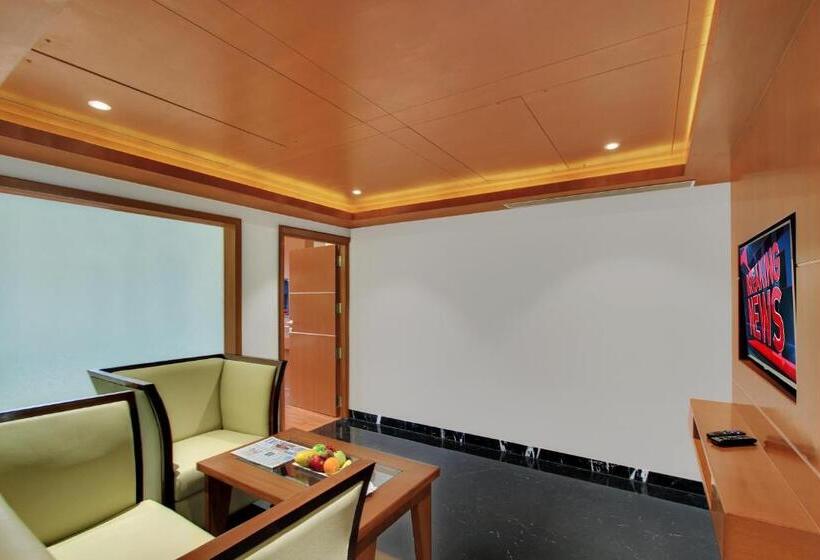 فندق Comfort Inn Insys