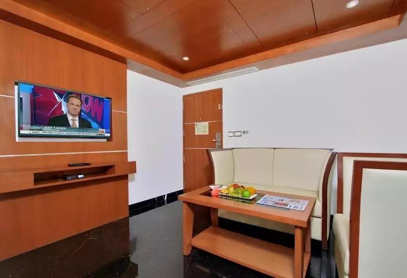 ホテル Comfort Inn Insys