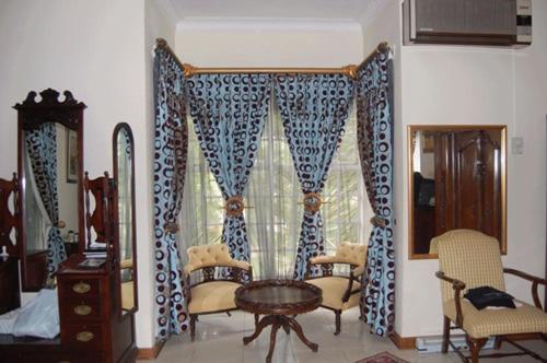 هتل Falcon Crest Suites