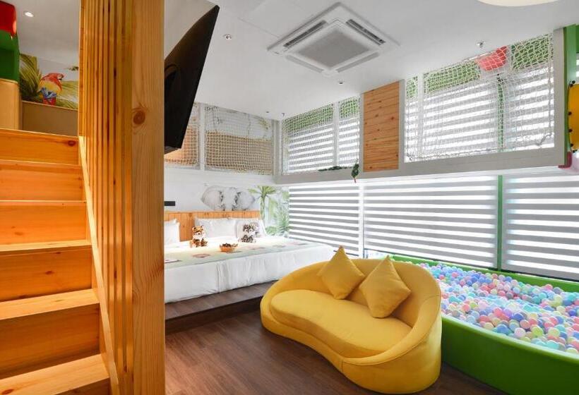 酒店 The Granite Luxury