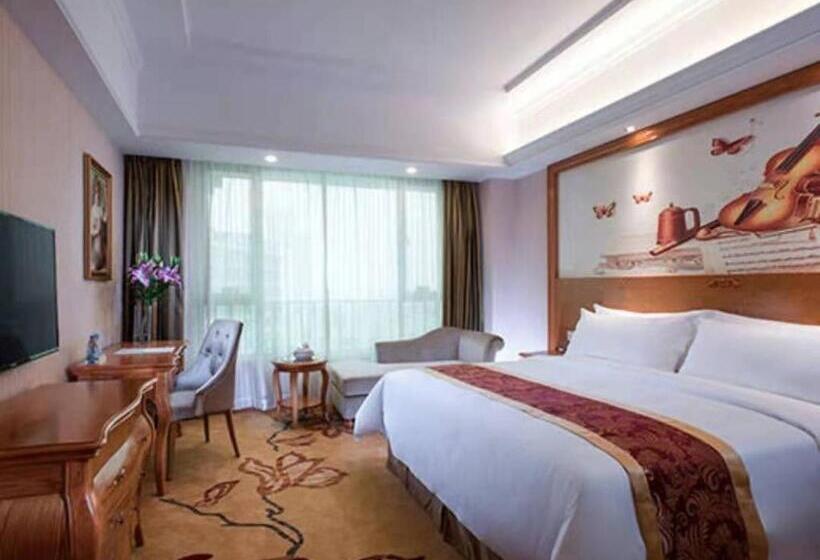 Vienna Hotel Jieyang Danpu Road
