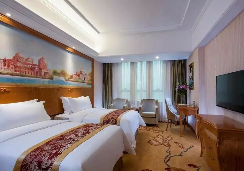 Vienna Hotel Jieyang Danpu Road