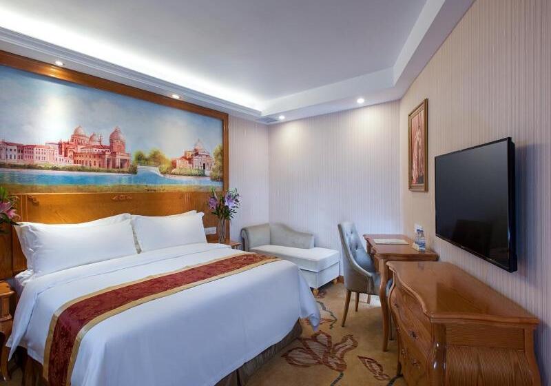 Vienna Hotel Jieyang Danpu Road