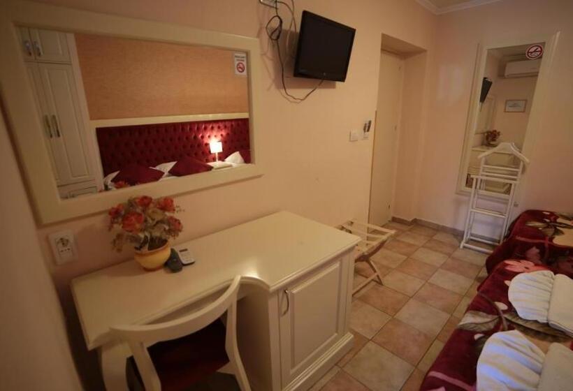 هاستل Bujtina Shqiptare