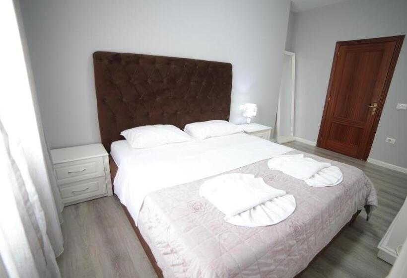 هاستل Bujtina Shqiptare