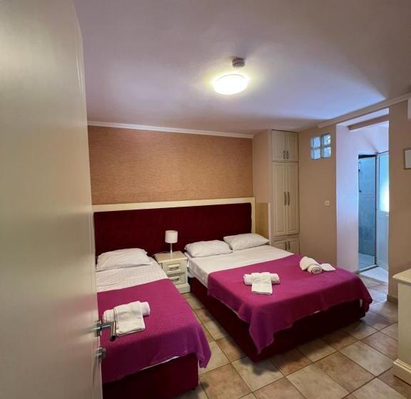 هاستل Bujtina Shqiptare