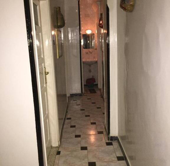 هاستل Happy Land Luxor