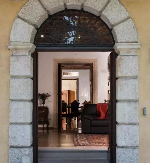 Nocleg ze śniadaniem Villa Curti