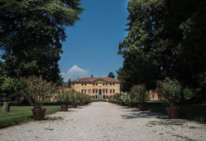 Nocleg ze śniadaniem Villa Curti