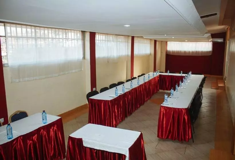 Dream House Hotel Ltd