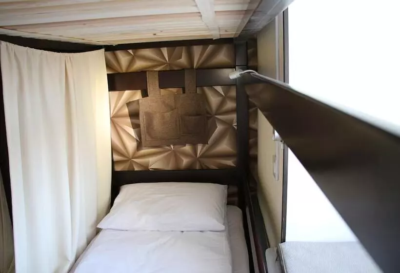 Hostel Sputnik