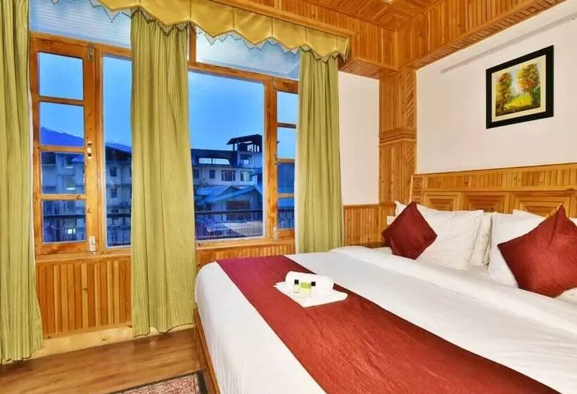 Hotelli Himgiri Manali