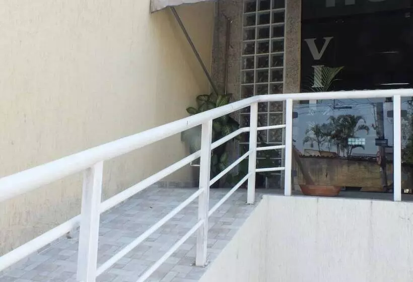 Hotelli Villa Real