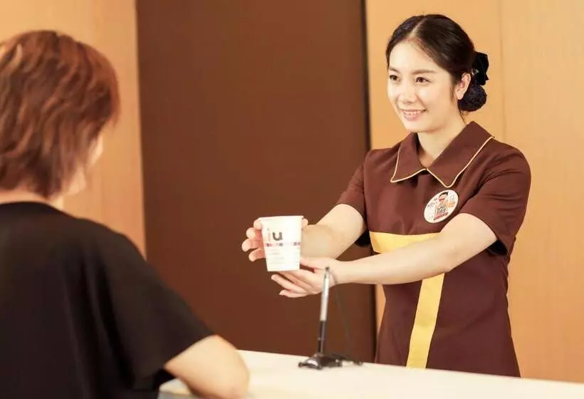Iu Hotel Hezhou Bus Terminal