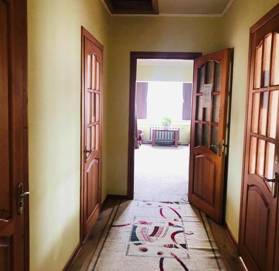 هاستل Mukarama Apa