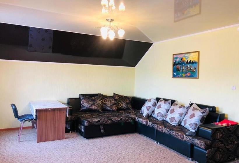 هاستل Mukarama Apa