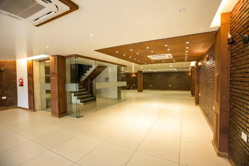 Fabhotel Naman Palace