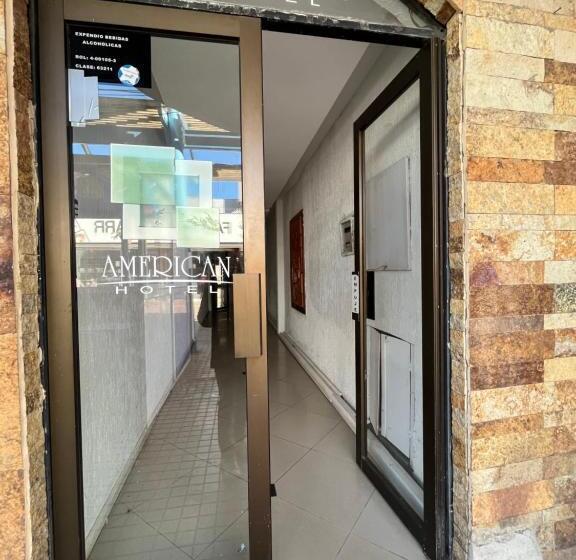 בית מלון כפרי American
