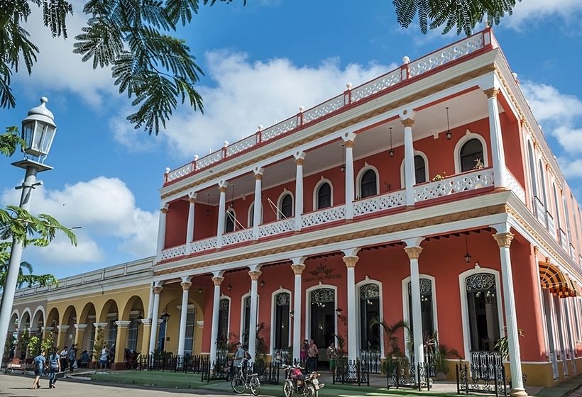 هتل Camino del Príncipe