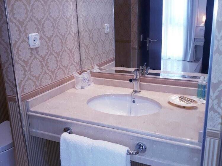 Отель El Capricho