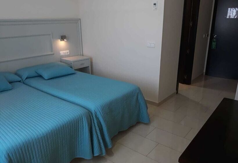 Отель El Capricho