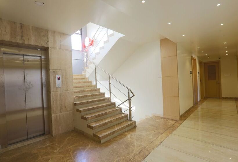 Fabhotel Naman Palace