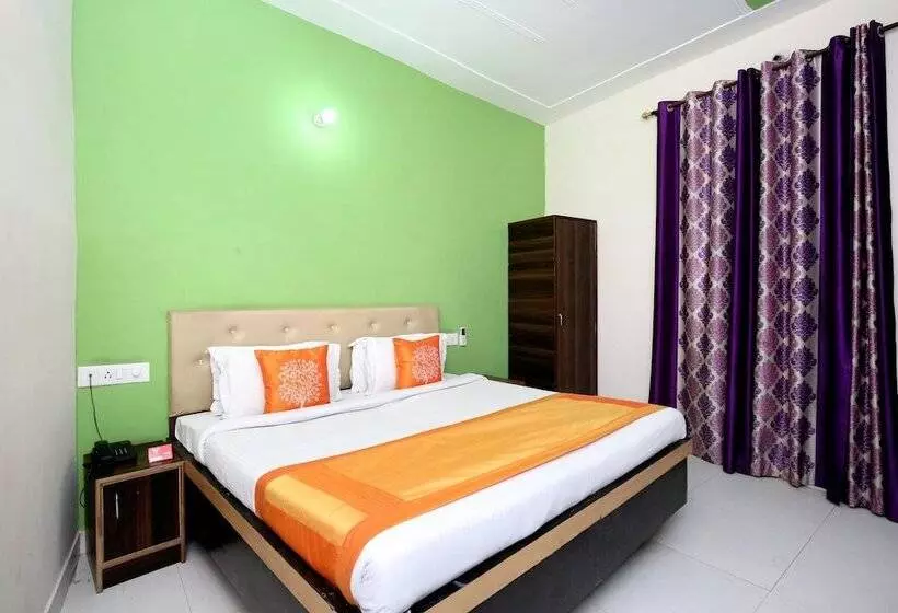 ホテル Oyo Rooms Near Chandigarh Railway Station