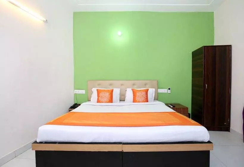 ホテル Oyo Rooms Near Chandigarh Railway Station
