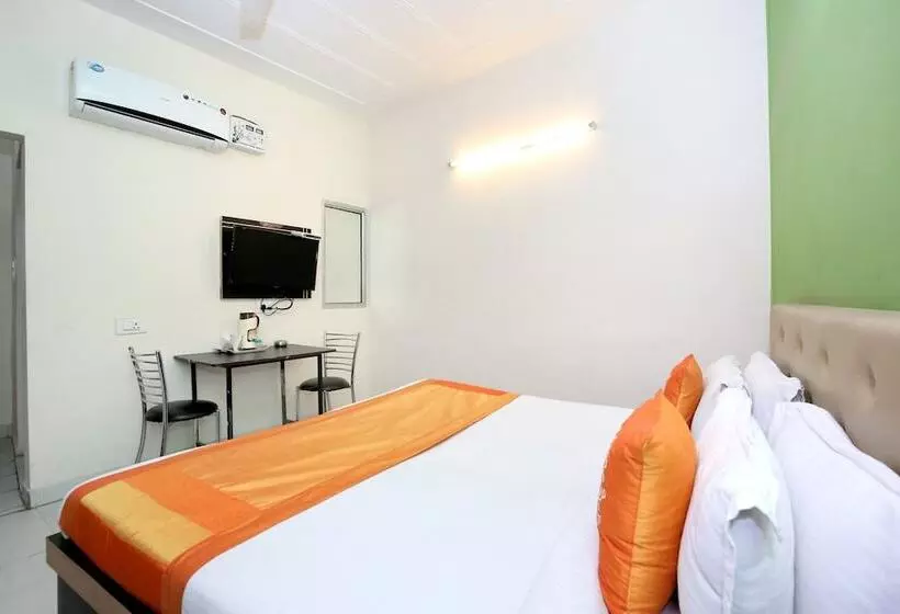 ホテル Oyo Rooms Near Chandigarh Railway Station