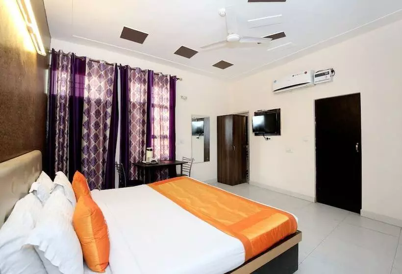 ホテル Oyo Rooms Near Chandigarh Railway Station