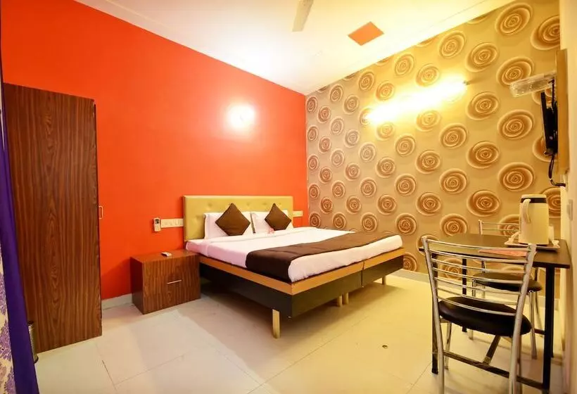 ホテル Oyo Rooms Near Chandigarh Railway Station