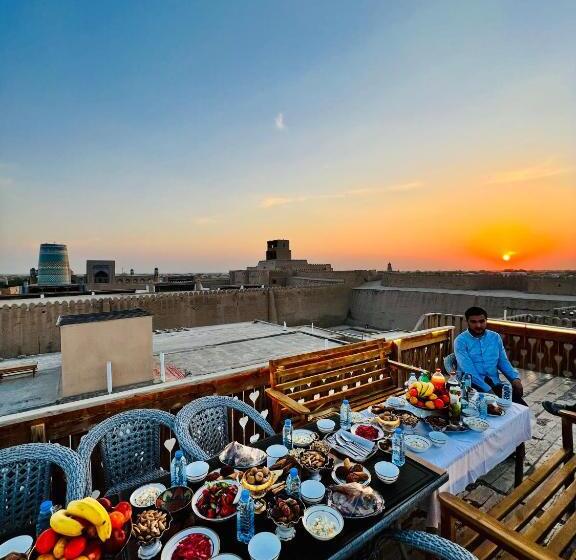 Отель Zukhro Boutique