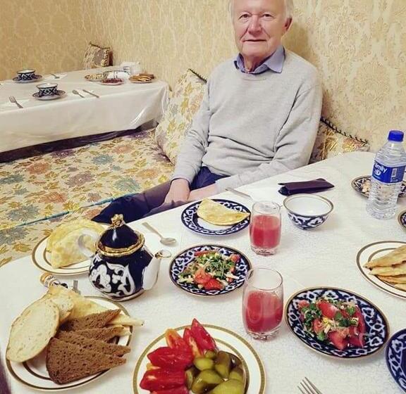 Отель Zukhro Boutique