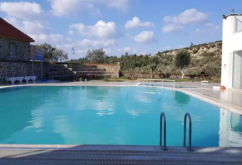 استراحتگاه Merada Termal Hotel & Spa