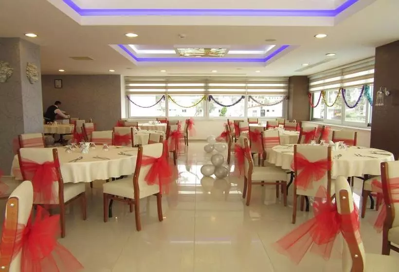 استراحتگاه Merada Termal Hotel & Spa