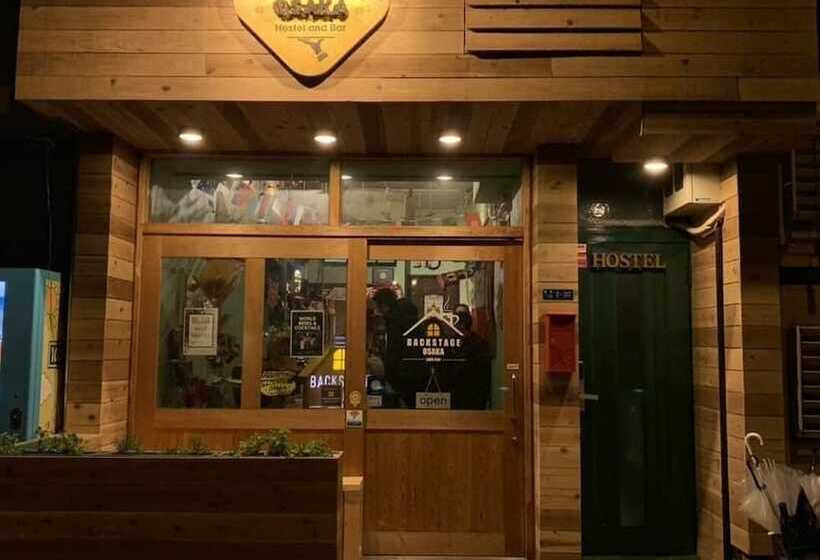 Backstage Party Hostel & Bar