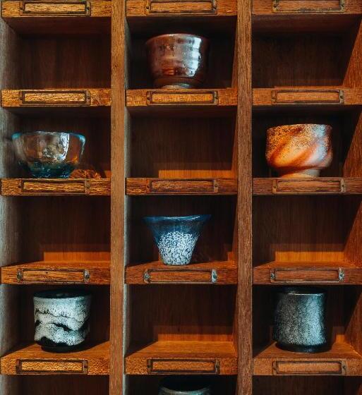 Backstage Party Hostel & Bar