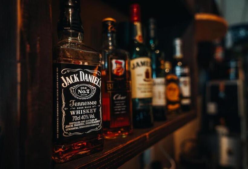 Backstage Party Hostel & Bar