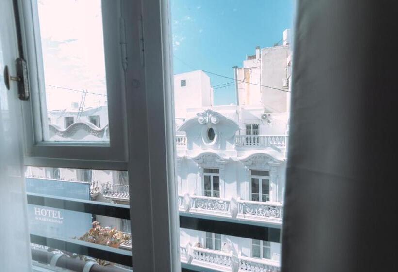 تختخواب و صبحانه Concept Rooms