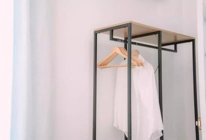 تختخواب و صبحانه Concept Rooms