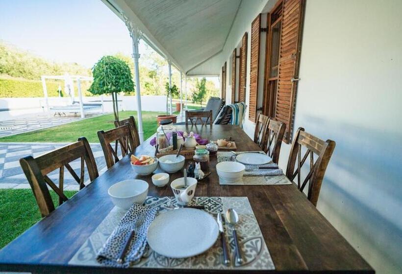 مبيت وإفطار Merindol Manor