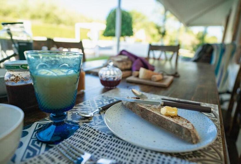 مبيت وإفطار Merindol Manor