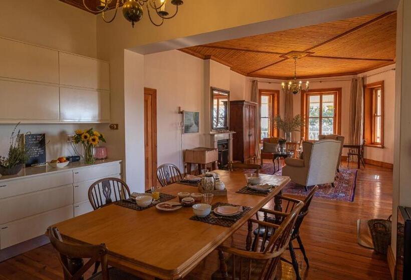 مبيت وإفطار Merindol Manor