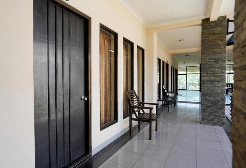 Capital O 1430 Hotel Ratna Syariah