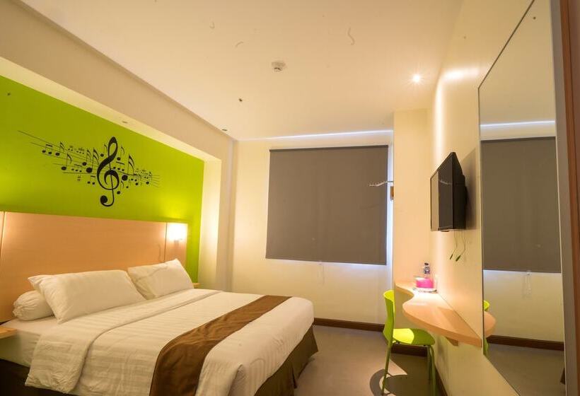 Front One Hotel Jayapura