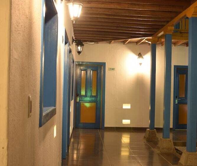 هتل Hacienda Santa Clara