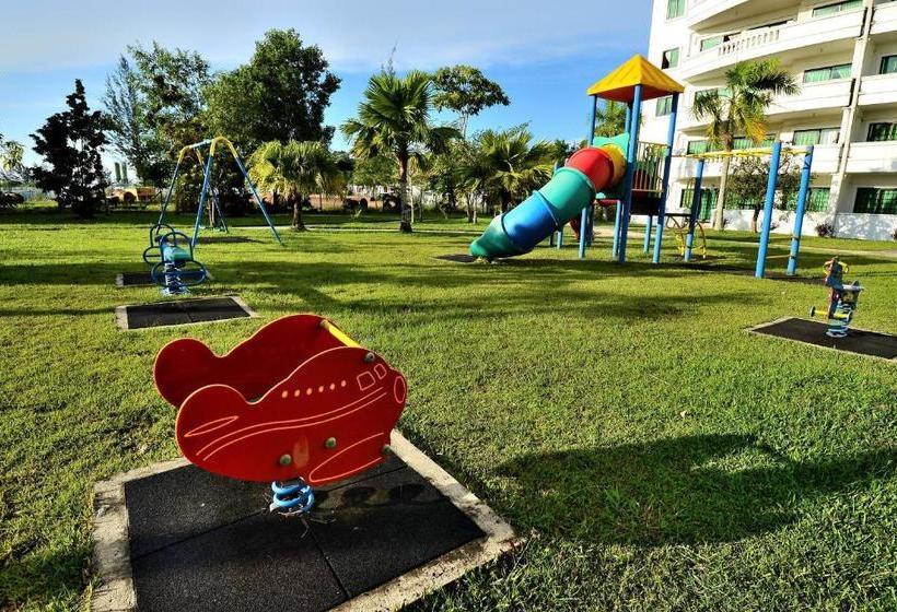 בית מלון כפרי Imperial Suites Bintulu